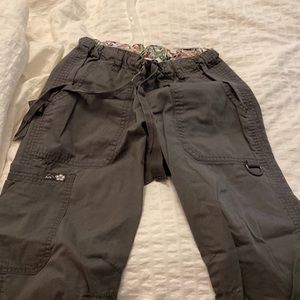 KOI scrub paints, XS